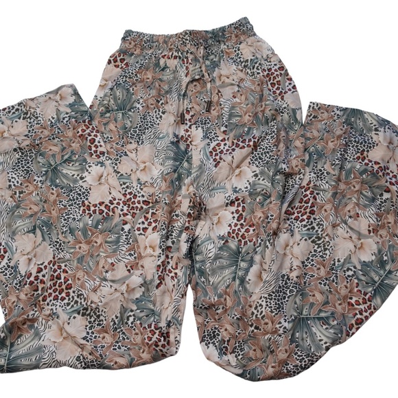 Revolve Lita by Ciara Fluid Print Tie Waist Pants in Animal Floral Milk size XXS - Picture 2 of 11